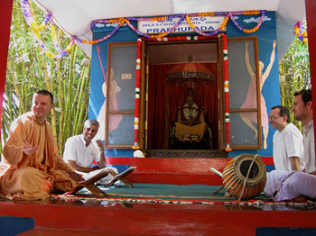 Srila Prabhupada Tirubhava at Govindaji Gardens