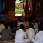 Giri Maharaja Giving Class