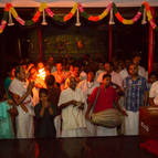 Devotees during the arati